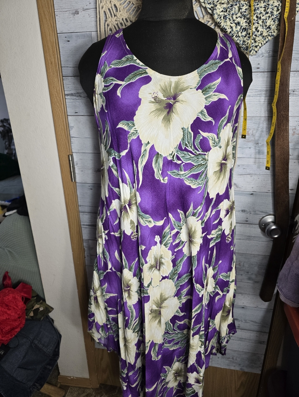 Vtg 90's Purple Hawaiian Floral Sleeveless Midi Dress Muumuu Aloha Hibiscus